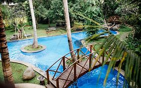 Green Bird Villa